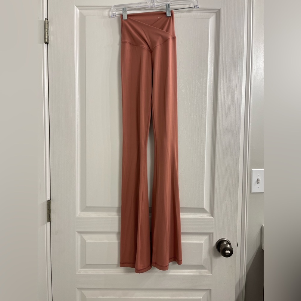 NWT Offline Aerie Real Me High Rise Super Flare Crossover Legging Mauve XS